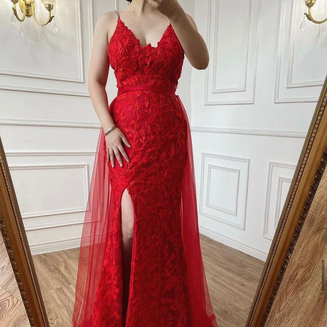 BMbridal Spaghetti-Straps Long Lace Wedding Dress On Sale