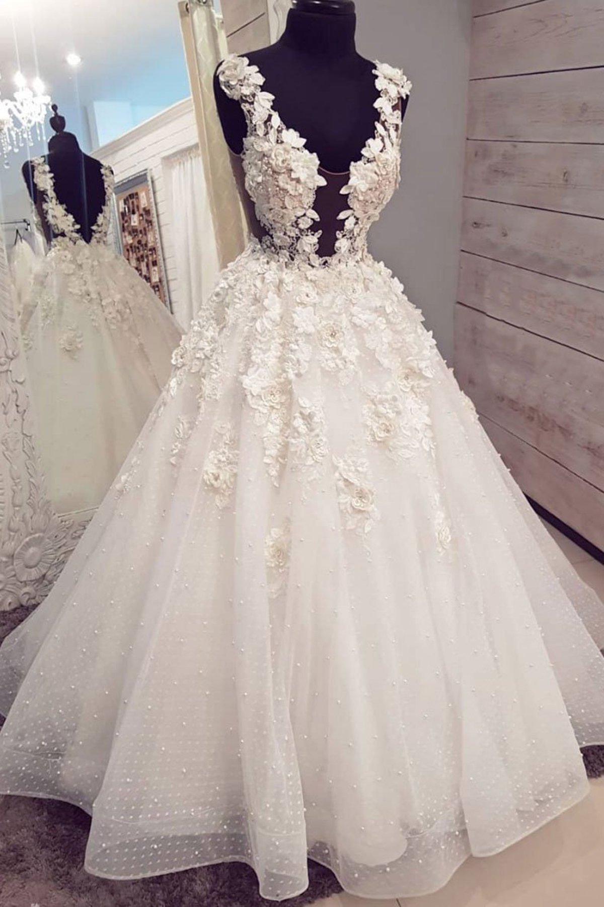 BMbridal Chic White Tulle Long Halter Pearl White Wedding Dress 3D Lace Applique Bridal Gowns On Sale-BMbridal