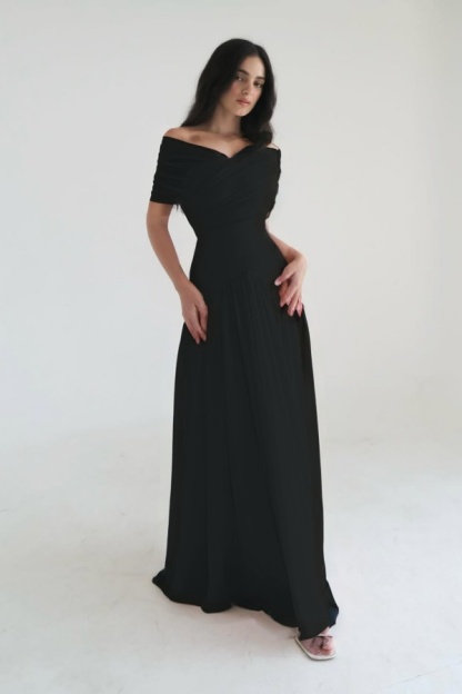 Chiffon Off the Shoulder Sleeveless Long Prom Dress With Pleated