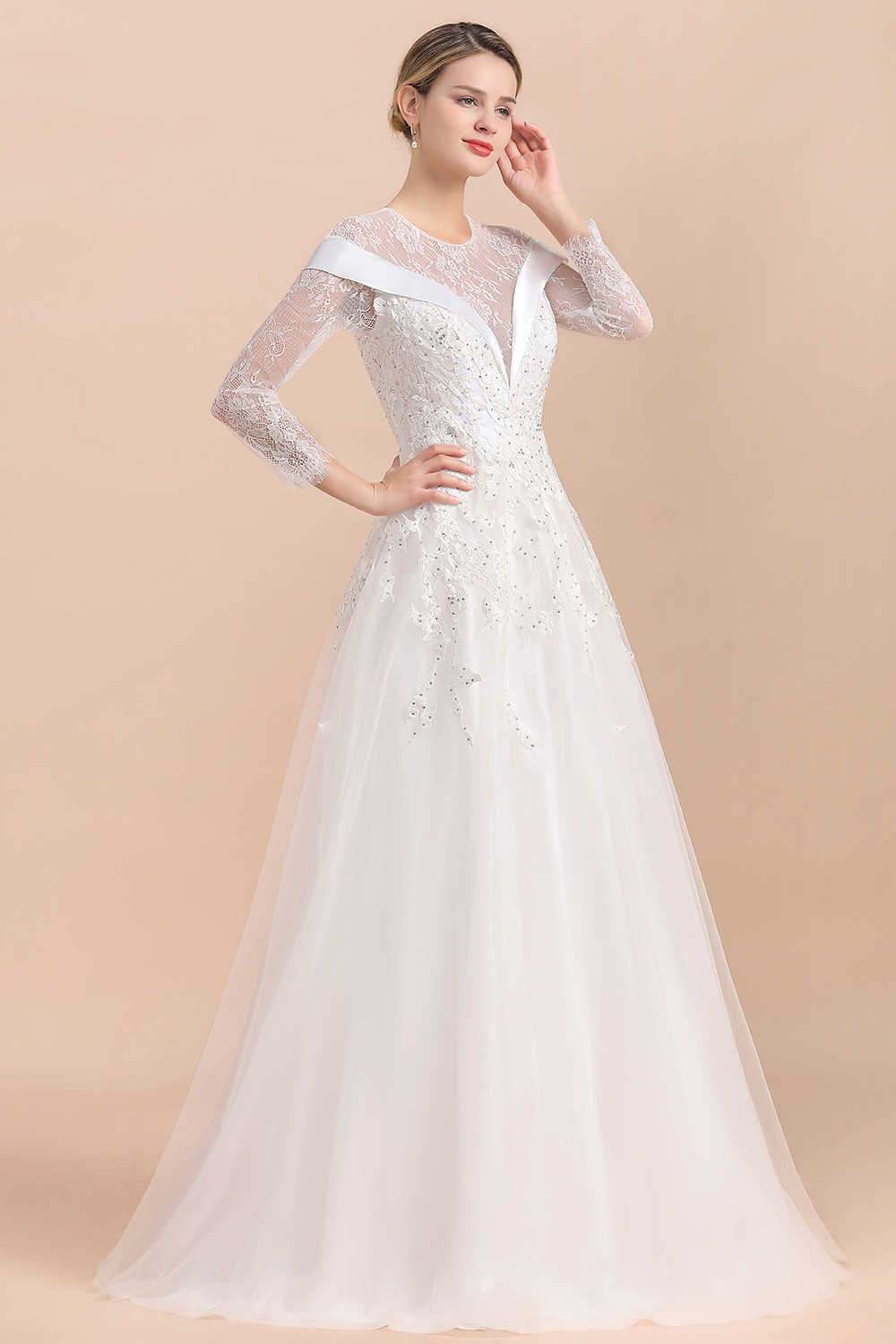 BMbridal Gorgeous Long Sleeve Lace Wedding Dress Online Appliques Bridal Gowns With Beadings