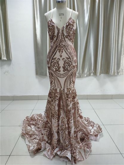 BMbridal Glamorous V Neck Sleevless Affordable Prom Dresses With Appliques Spaghetti Straps