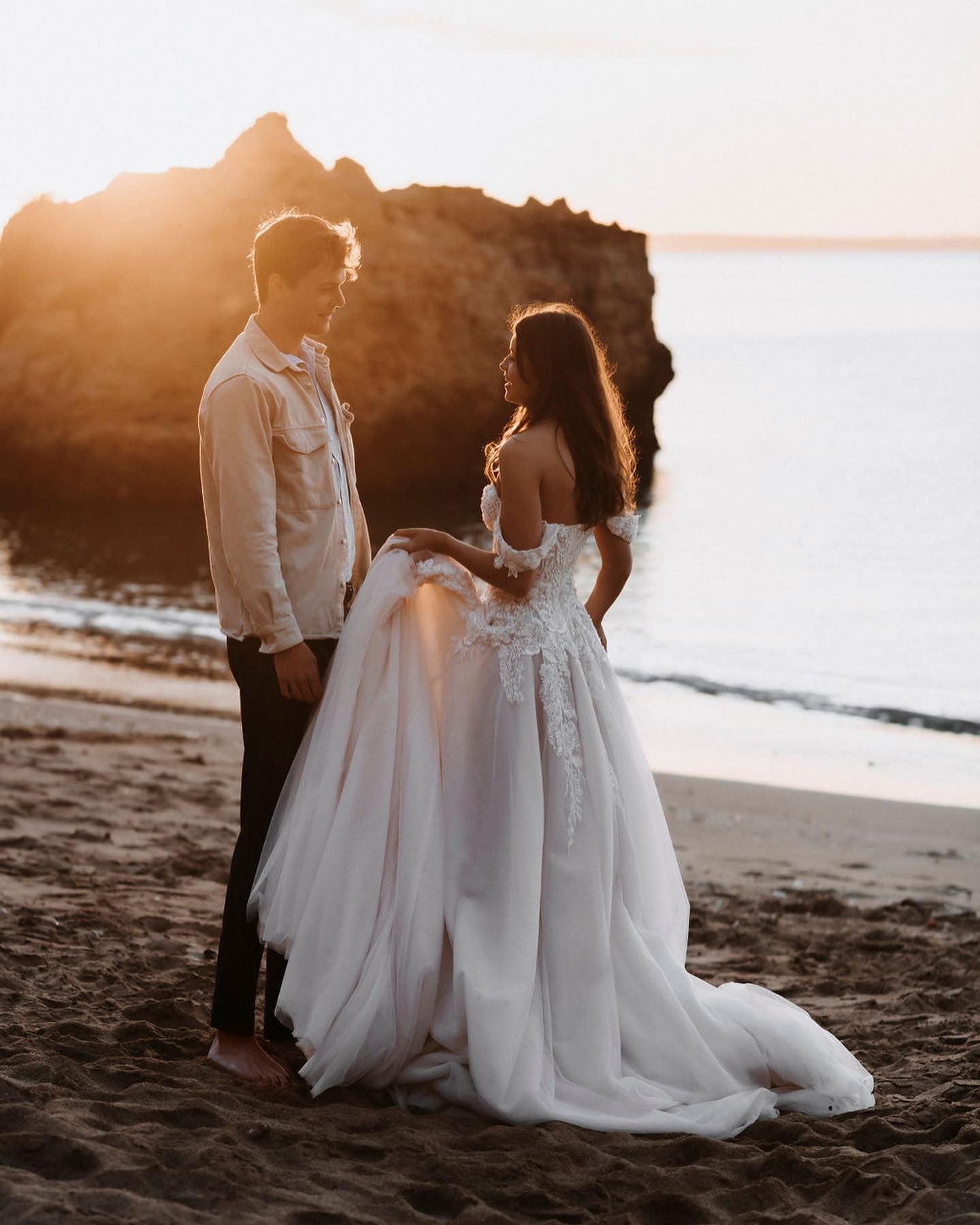 Glamorous Tulle Off-the-Shoulder Train Wedding Dress with A-Line Appliques Lace