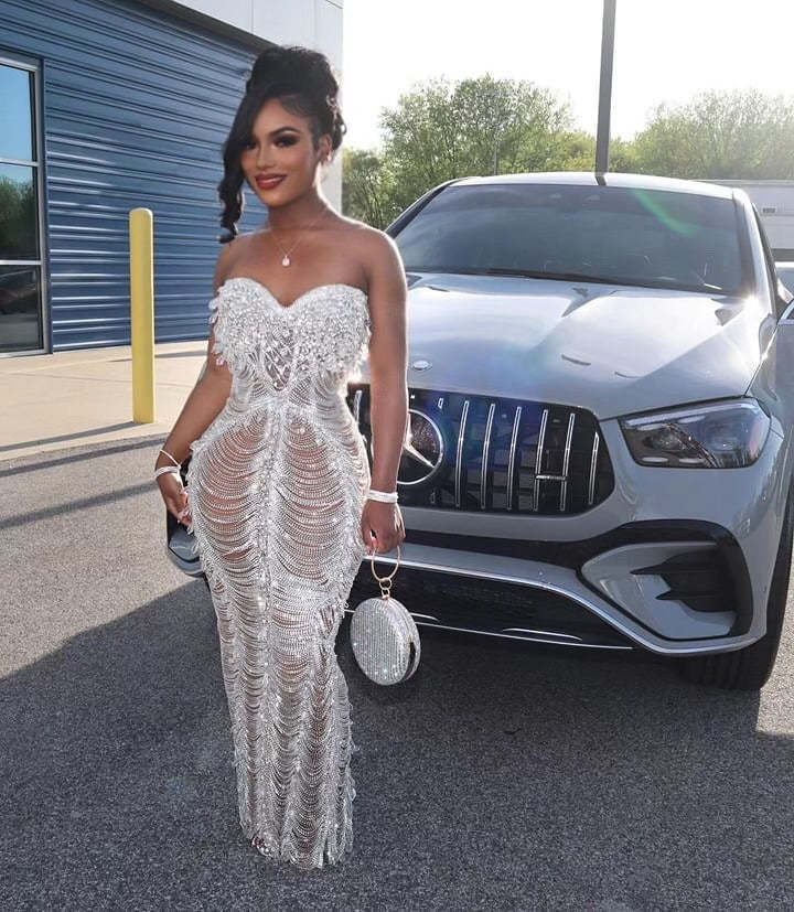 The Pink Barbie - 2026 Luxury Pink Crystal Illusion Mermaid Gown: Strapless Sweetheart with Sheer Bodice, Scalloped Beadwork & Floor-Length Silhouette