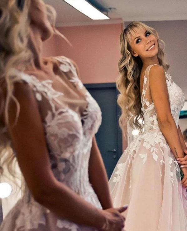 Bmbridal Open Back Appliques Wedding Dress Tulle Bridal Gowns-BMbridal