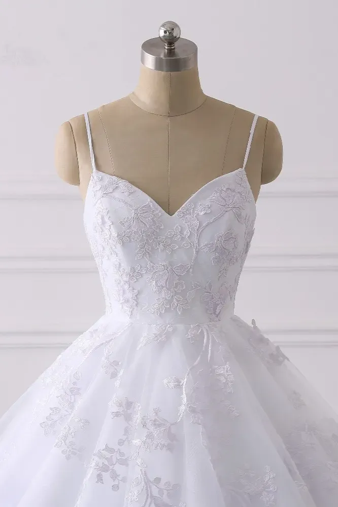 Vintage Spaghetti-Straps Tulle V-Neck Wedding Dress with Appliques Lace