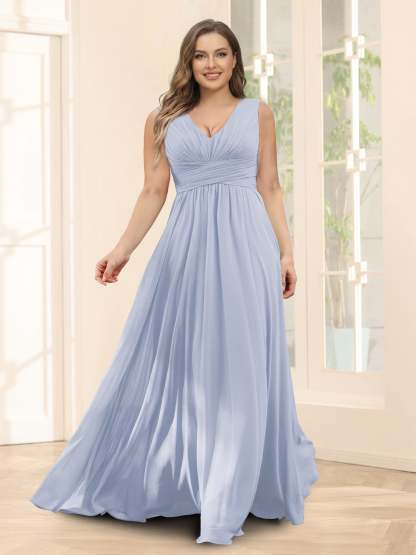 A-Line V-Neck Sleeveless Chiffon Plus Size Bridesmaid Dresses With Pockets