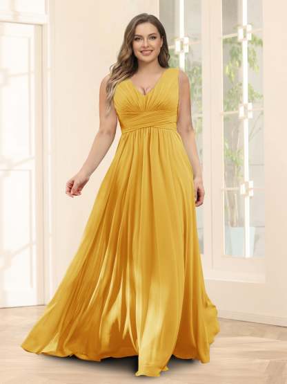 A-Line V-Neck Sleeveless Chiffon Plus Size Bridesmaid Dresses With Pockets