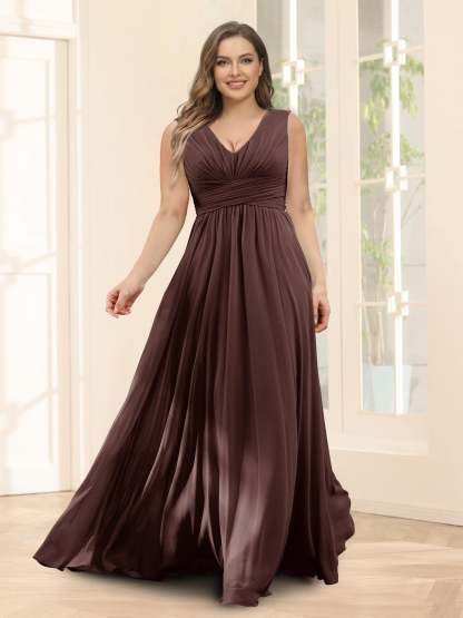 A-Line V-Neck Sleeveless Chiffon Plus Size Bridesmaid Dresses With Pockets