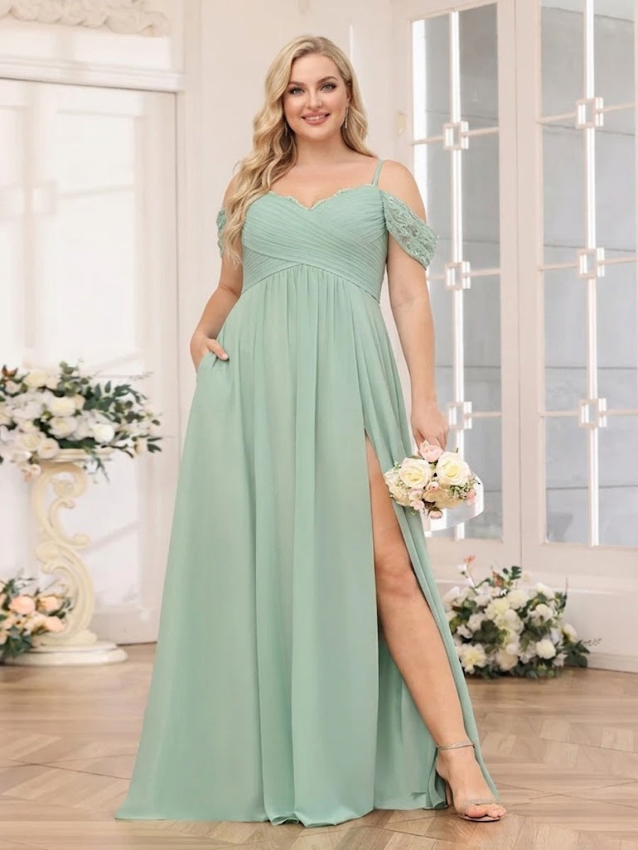 A-Line/Princess Spaghetti Straps Long Plus Size Wedding Party Dresses with Split Side & Pockets