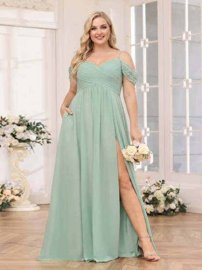 A-Line/Princess Spaghetti Straps Long Plus Size Wedding Party Dresses with Split Side & Pockets