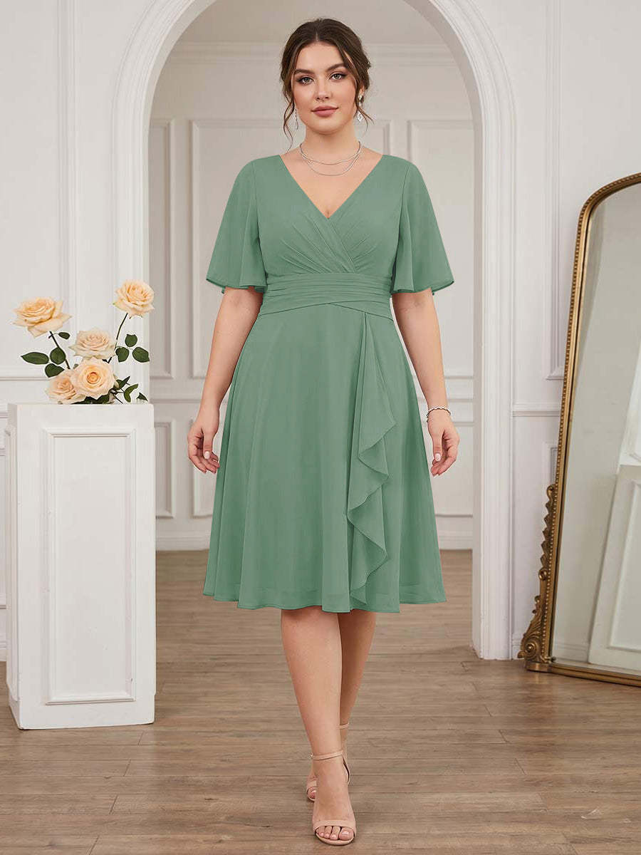 A-Line/Princess V-Neck Short Sleeves Knee-Length Plus Size Bridesmaid Dresses with Ruffles
