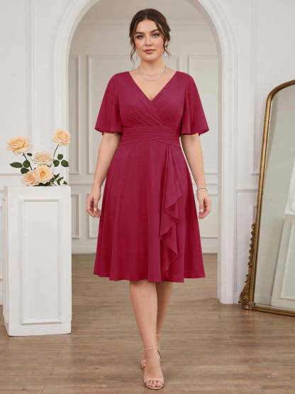 A-Line/Princess V-Neck Short Sleeves Knee-Length Plus Size Bridesmaid Dresses with Ruffles