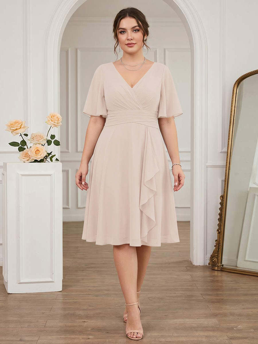A-Line/Princess V-Neck Short Sleeves Knee-Length Plus Size Bridesmaid Dresses with Ruffles