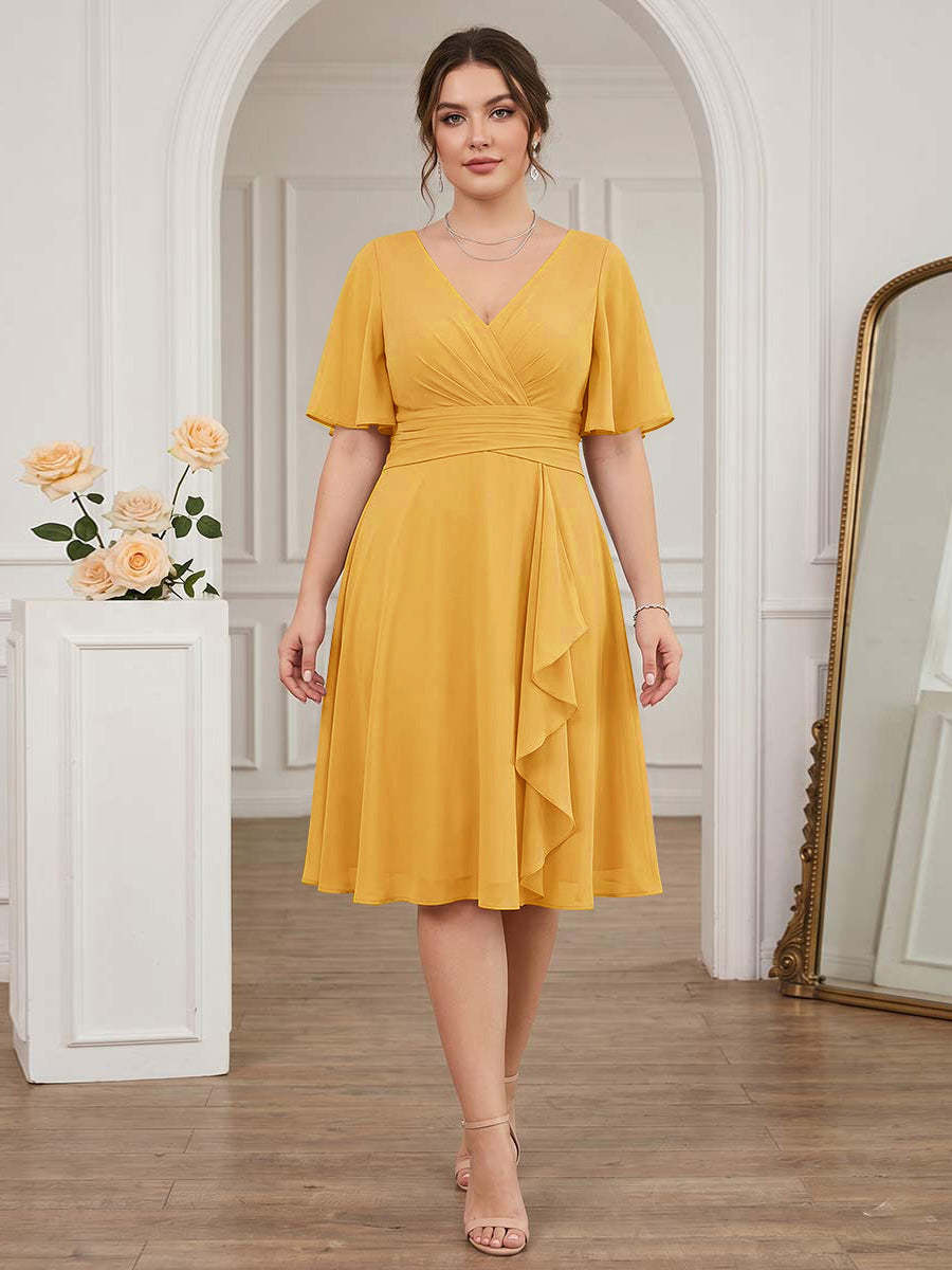 A-Line/Princess V-Neck Short Sleeves Knee-Length Plus Size Bridesmaid Dresses with Ruffles