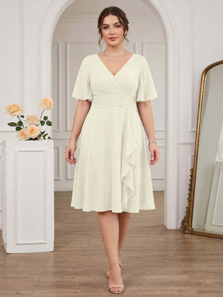 A-Line/Princess V-Neck Short Sleeves Knee-Length Plus Size Bridesmaid Dresses with Ruffles