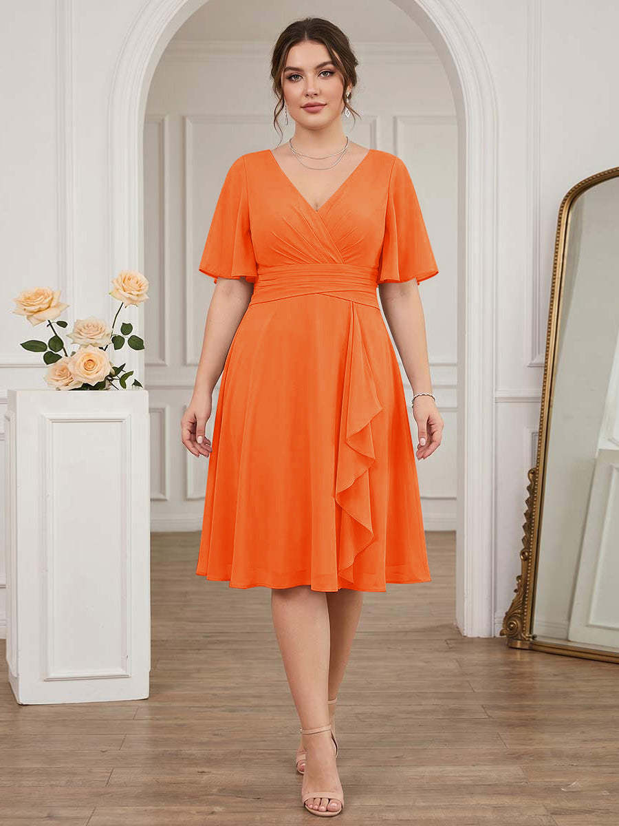 A-Line/Princess V-Neck Short Sleeves Knee-Length Plus Size Bridesmaid Dresses with Ruffles
