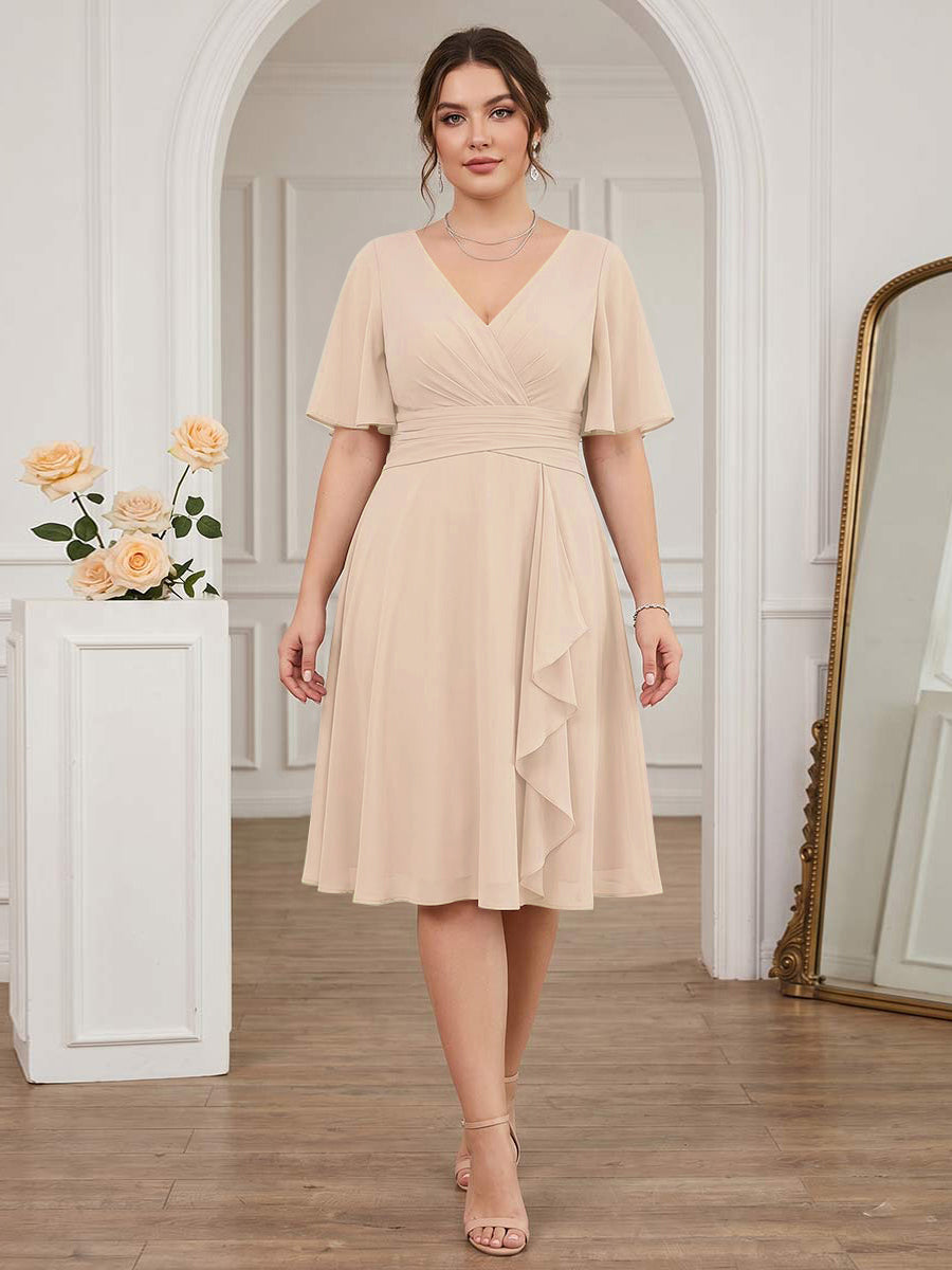 A-Line/Princess V-Neck Short Sleeves Knee-Length Plus Size Bridesmaid Dresses with Ruffles
