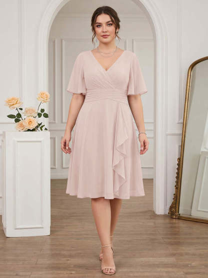 A-Line/Princess V-Neck Short Sleeves Knee-Length Plus Size Bridesmaid Dresses with Ruffles