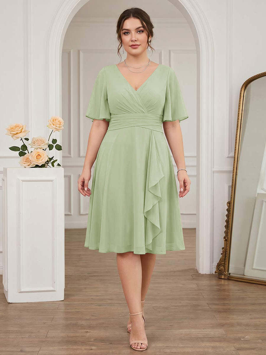 A-Line/Princess V-Neck Short Sleeves Knee-Length Plus Size Bridesmaid Dresses with Ruffles