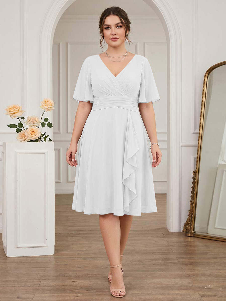 A-Line/Princess V-Neck Short Sleeves Knee-Length Plus Size Bridesmaid Dresses with Ruffles