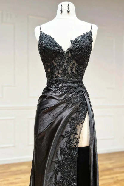 Amazing Long Black V-neck Spaghetti Straps Lace Sleeveless Prom Dress With Slit-BMbridal.com