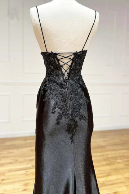 Amazing Long Black V-neck Spaghetti Straps Lace Sleeveless Prom Dress With Slit-BMbridal.com