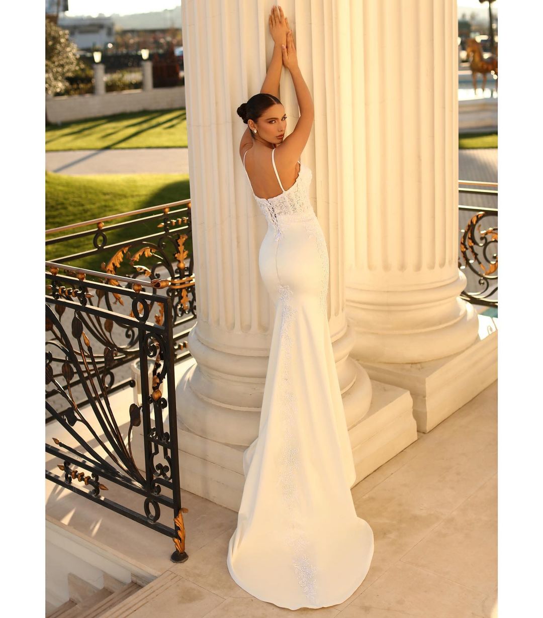 Stunning Long Ivory Mermaid Dress with Spaghetti Straps and Lace Satin Corset