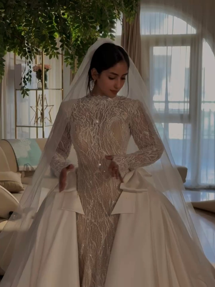 Glamorous Wide Strap Open Back Mermaid Wedding Dress with Lace Appliques-BMbridal