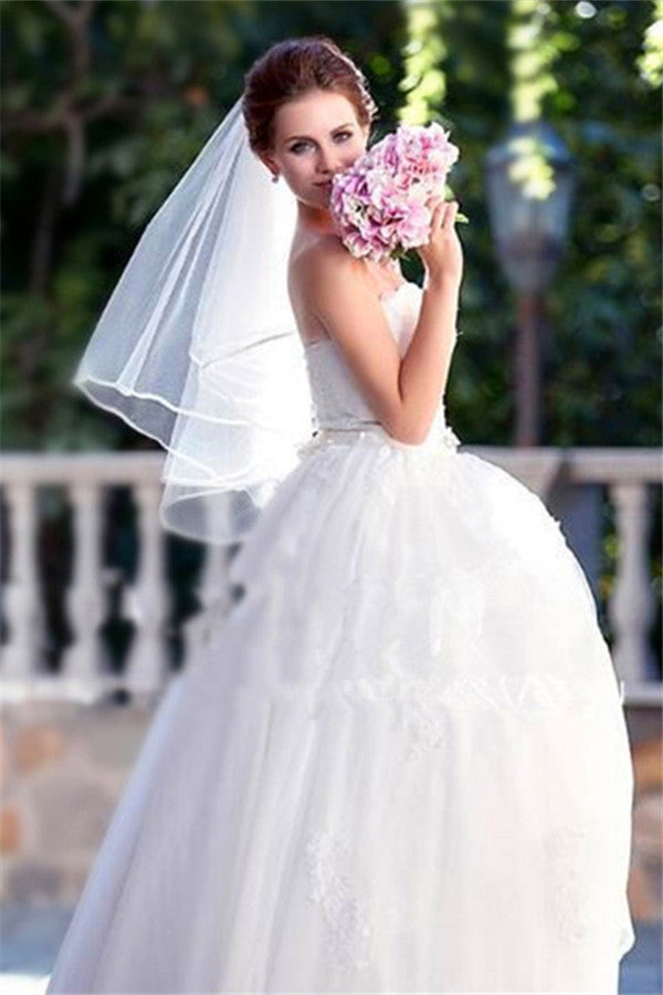 Floral Cute Tulle Lace Pencil Edge 0.8*0.9M Wedding Veils with Comb