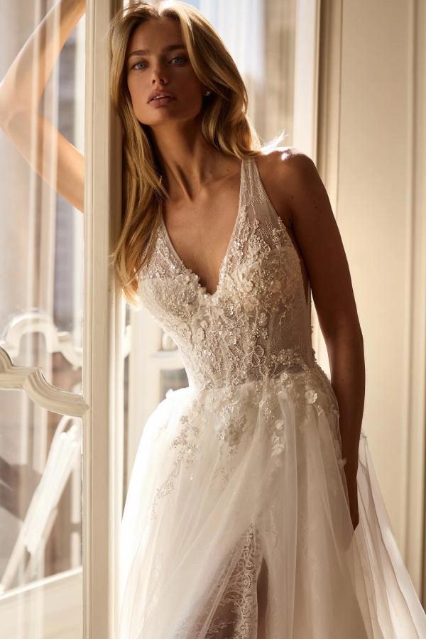 Ivory A-Line Wedding Dress Deep V Neck Wide Strap 3D Floral Beaded Bodice Tulle High Slit Romantic Bridal Gown with Cathedral Train