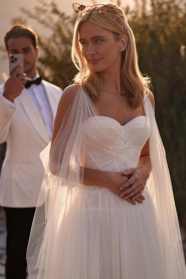 Ivory A-Line Wedding Dress Sweetheart Flowing Tulle Cape Straps Ruched Corset Boho Bridal Gown with Chapel Train