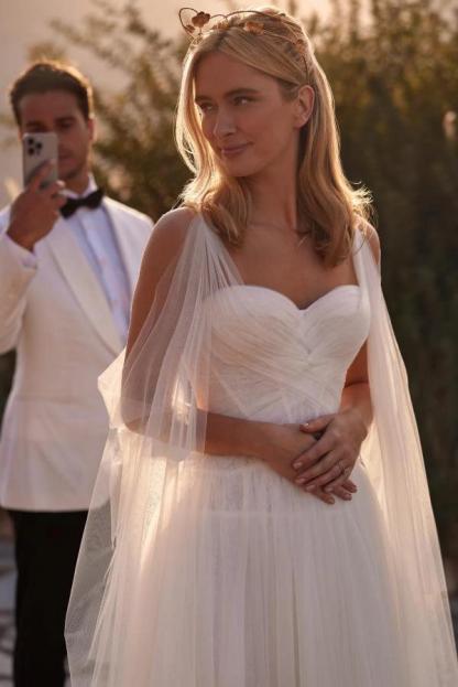 Ivory A-Line Wedding Dress Sweetheart Flowing Tulle Cape Straps Ruched Corset Boho Bridal Gown with Chapel Train