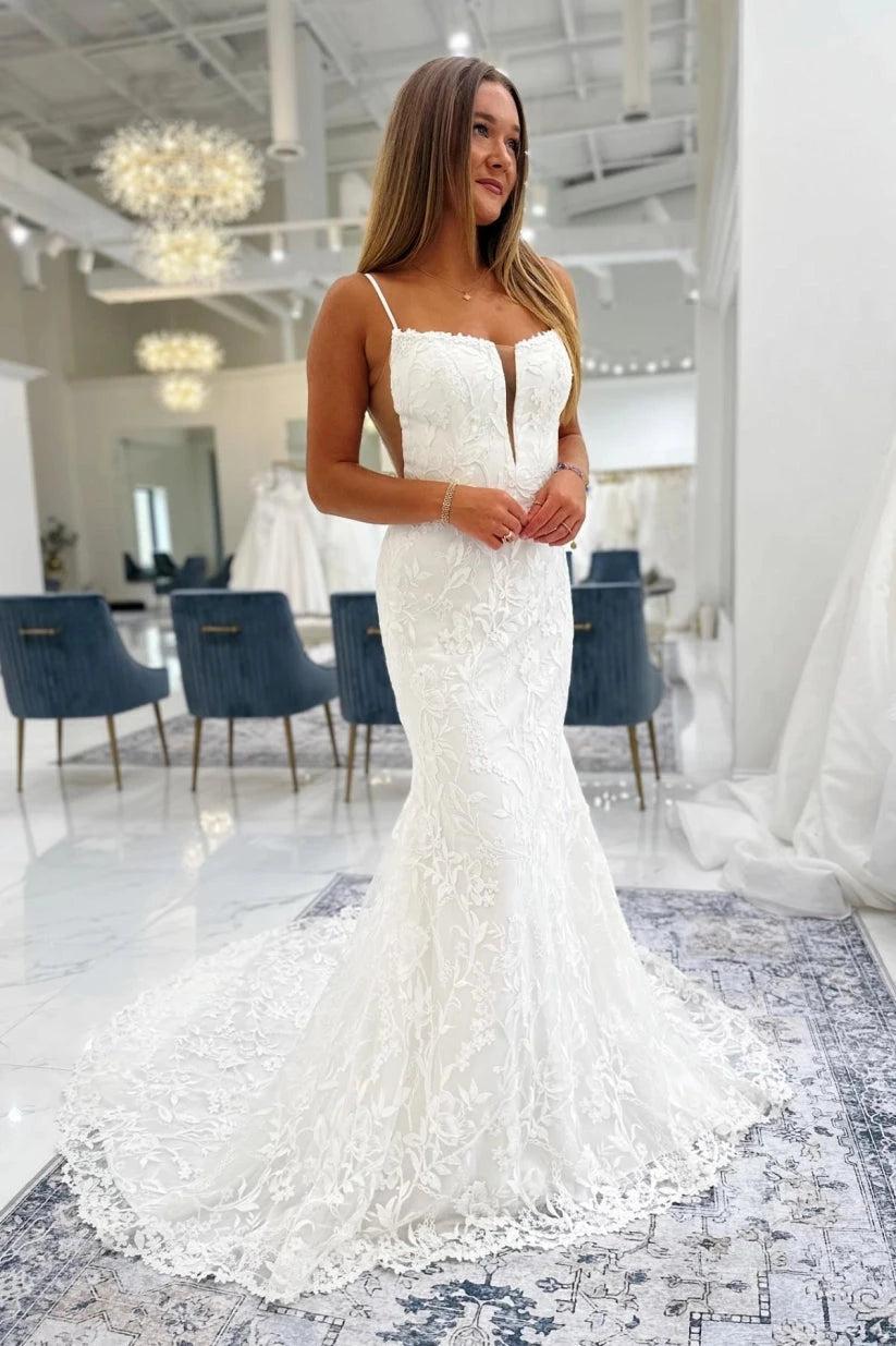 Ivory Lace Mermaid Wedding Dress Spaghetti Straps Deep V-Neck Illusion Bodice 3D Leaf Applique Open Back Chapel Train Bridal Gown