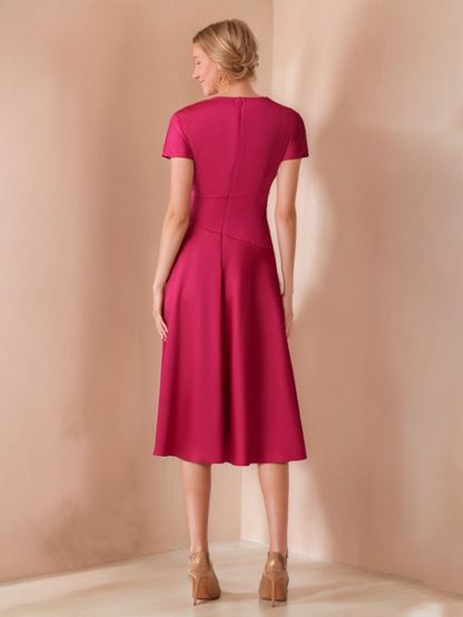 Elegant Knee-Length Wedding Guest Dress with Ruched Detail A-Line/Princess Cut Scoop Neck and Short Sleeves