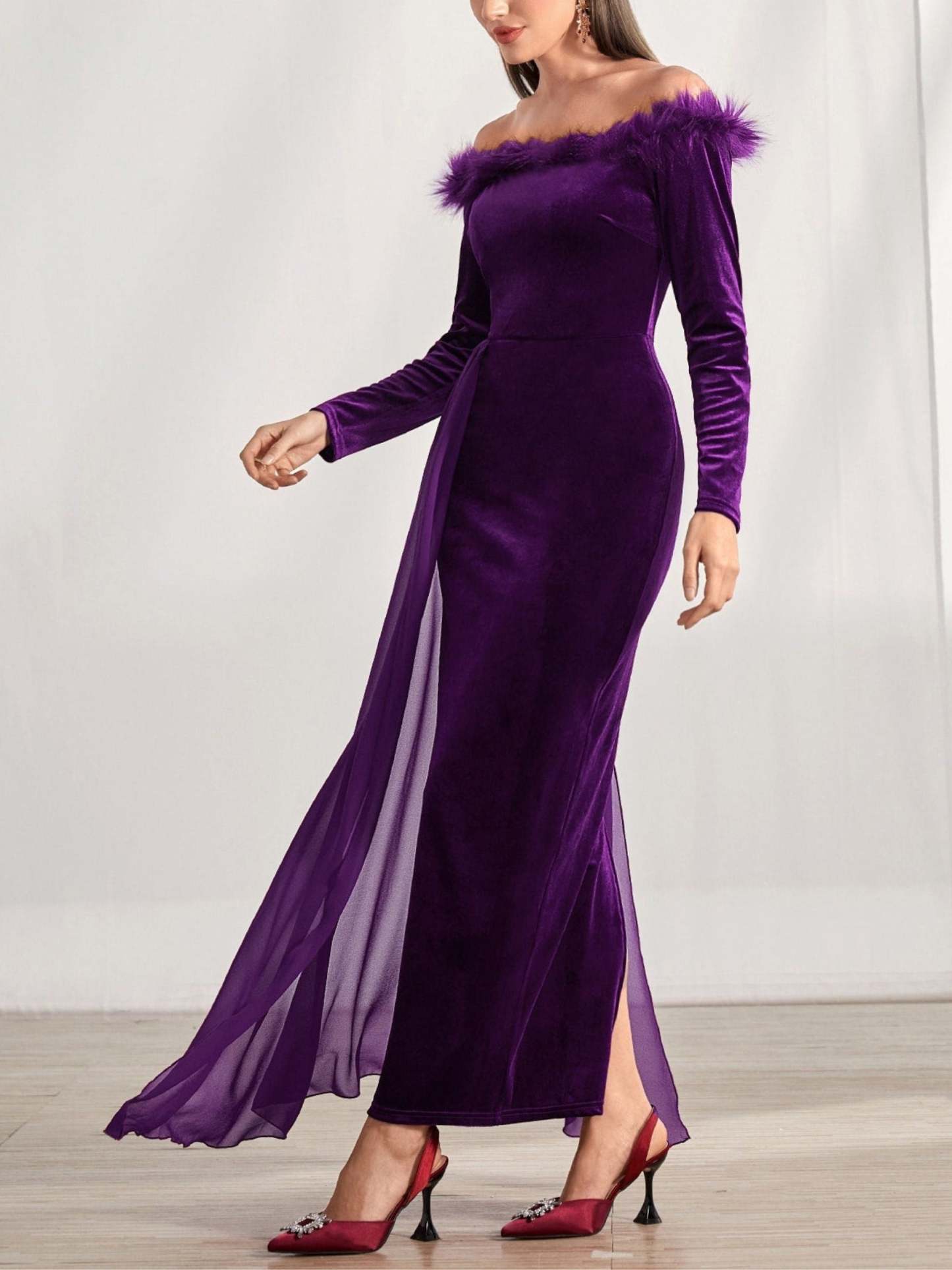 Off-the-Shoulder Asymmetrical Long Sleeve Sheath/Column Dress with Feather for Mother of the Bride & Groom