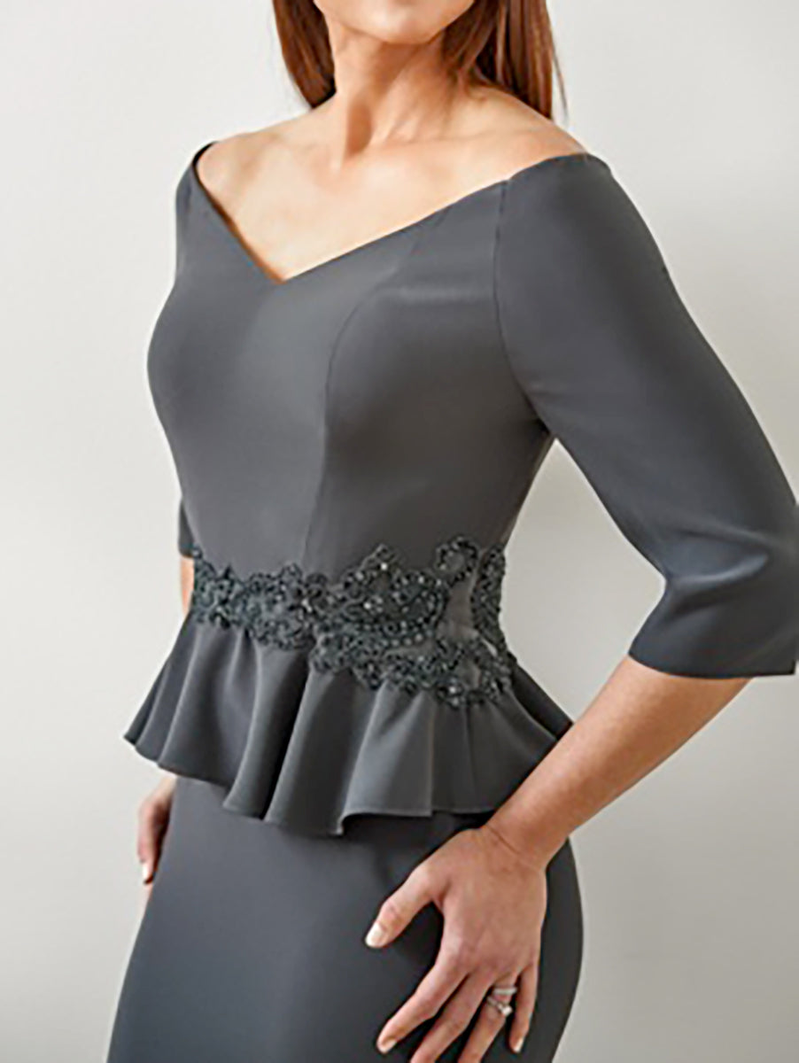 V-Neck Mother of the Bride Trumpet/Mermaid Dresses Featuring Ruffles and Appliques-BMbridal
