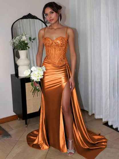 Green Mermaid Spaghetti Straps Bodice Long Prom Dress with Beads