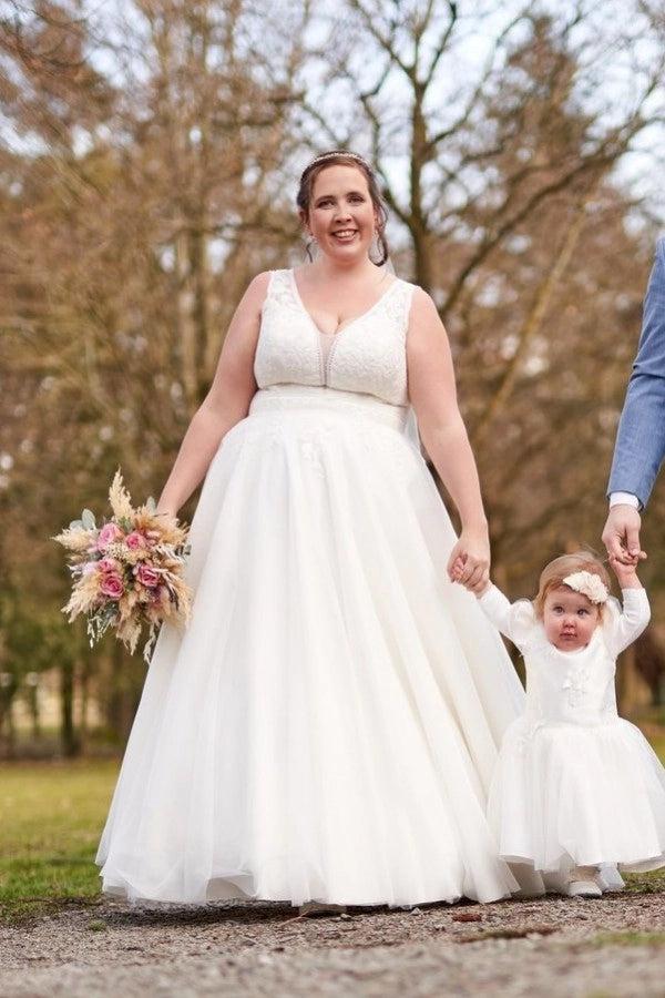 Plus Size Ivory A-Line Wedding Dress V Neck Wide Strap Lace Floral Bodice Crystal Belt Tulle Bridal Gown