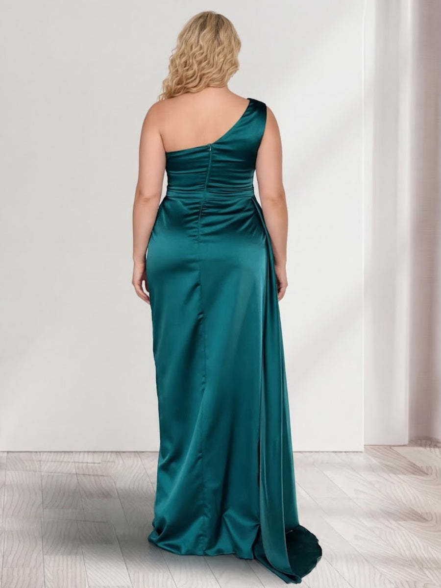 Sheath/Column One-Shoulder Sleeveless Ruched Plus Size Bridesmaid Dresses with Split Side