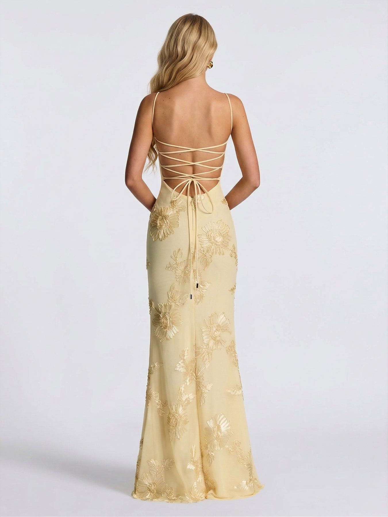 Sheath/Column Spaghetti Straps Floor-Length Bridesmaid Dresses with Applique