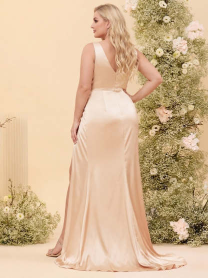 Sheath/Column V-Neck Long Formal Plus Size Dresses with Split Side & Ruched
