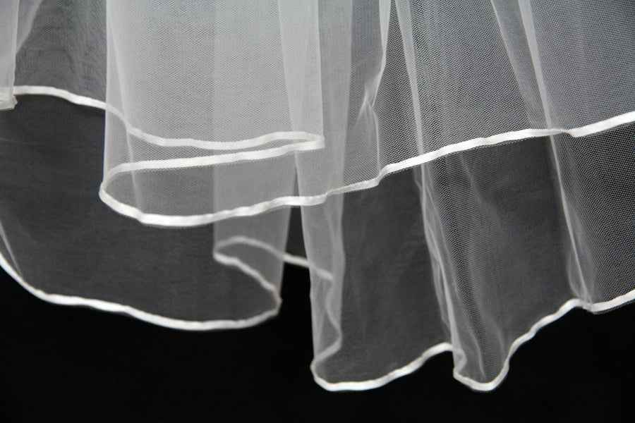 Simple ivory white wedding veils