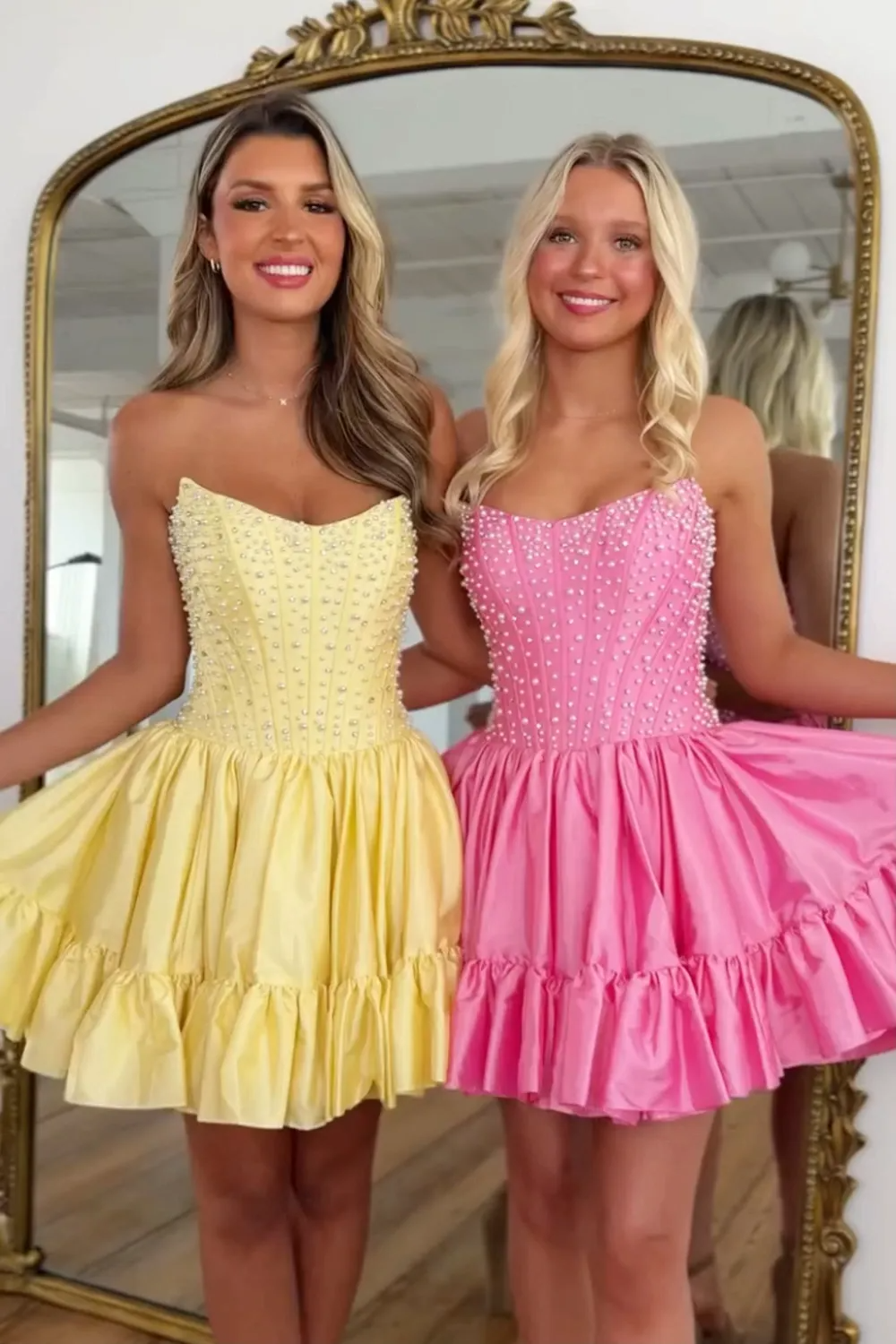 Strapless Pearl Beaded Corset Homecoming Dress Sweetheart Ruffle A line Mini Skirt