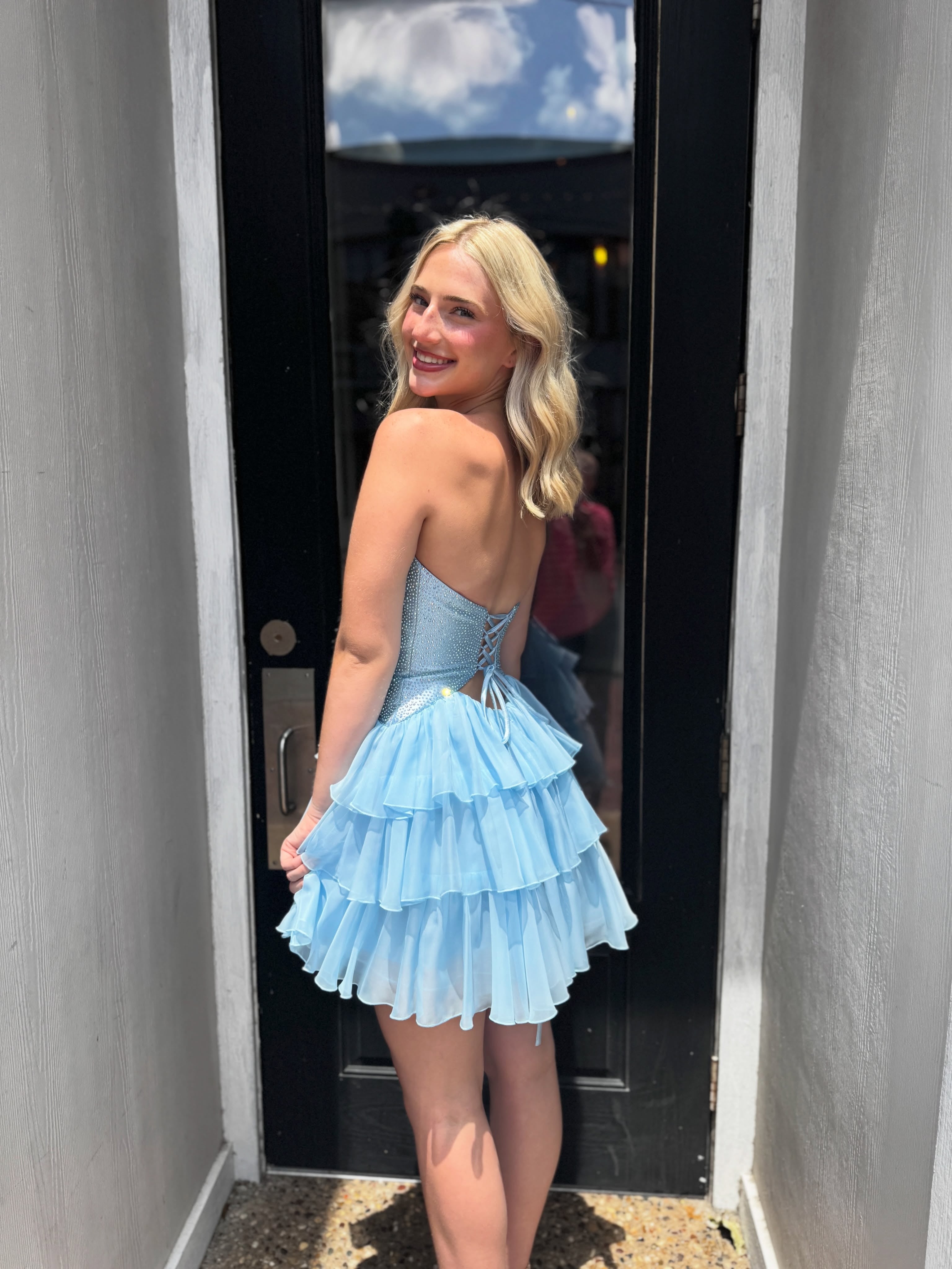 Strapless Rhinestone Twist Cutout Homecoming Dress Sweetheart Tiered Chiffon Mini Lace-Up Back