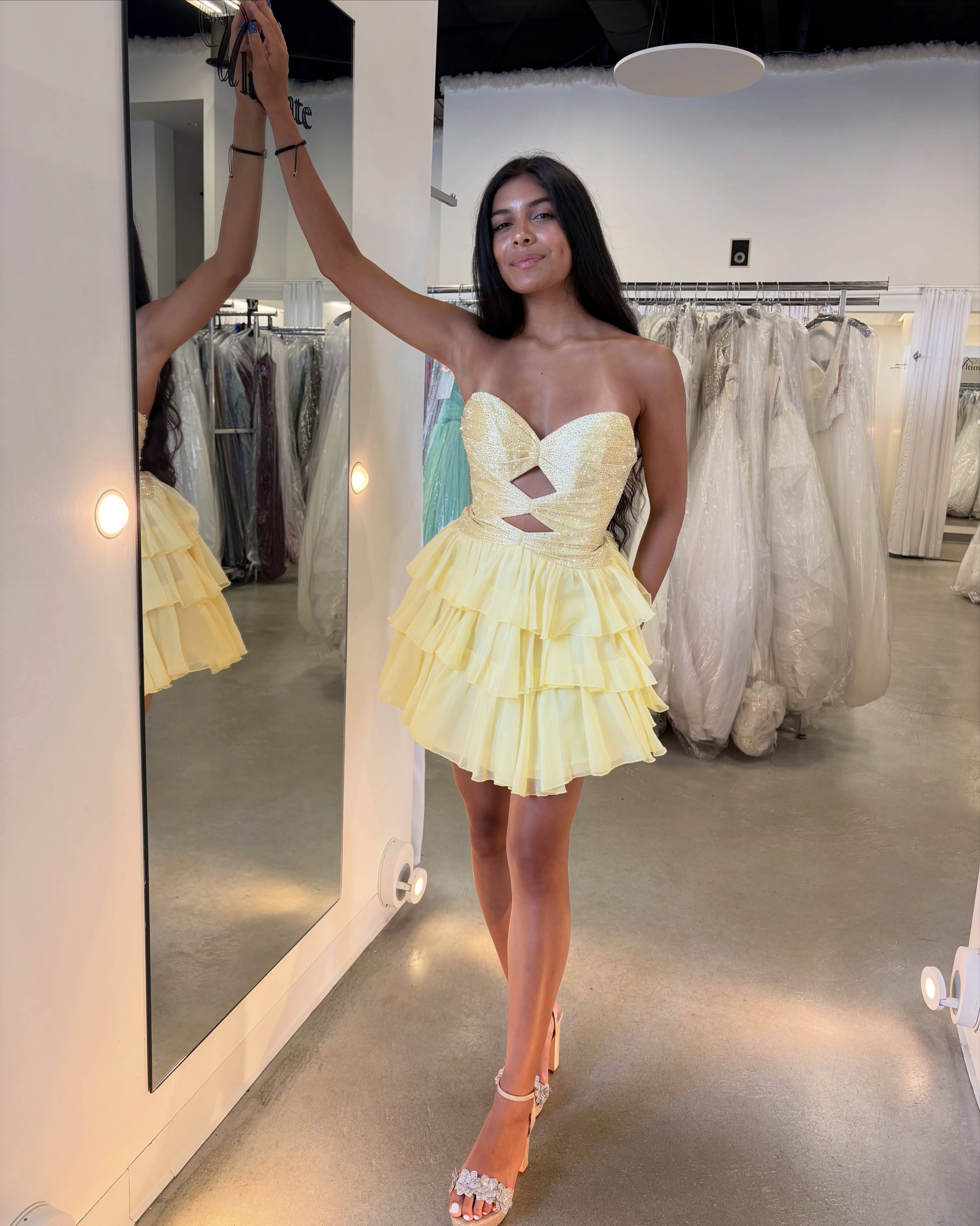 Strapless Rhinestone Twist Cutout Homecoming Dress Sweetheart Tiered Chiffon Mini Lace-Up Back