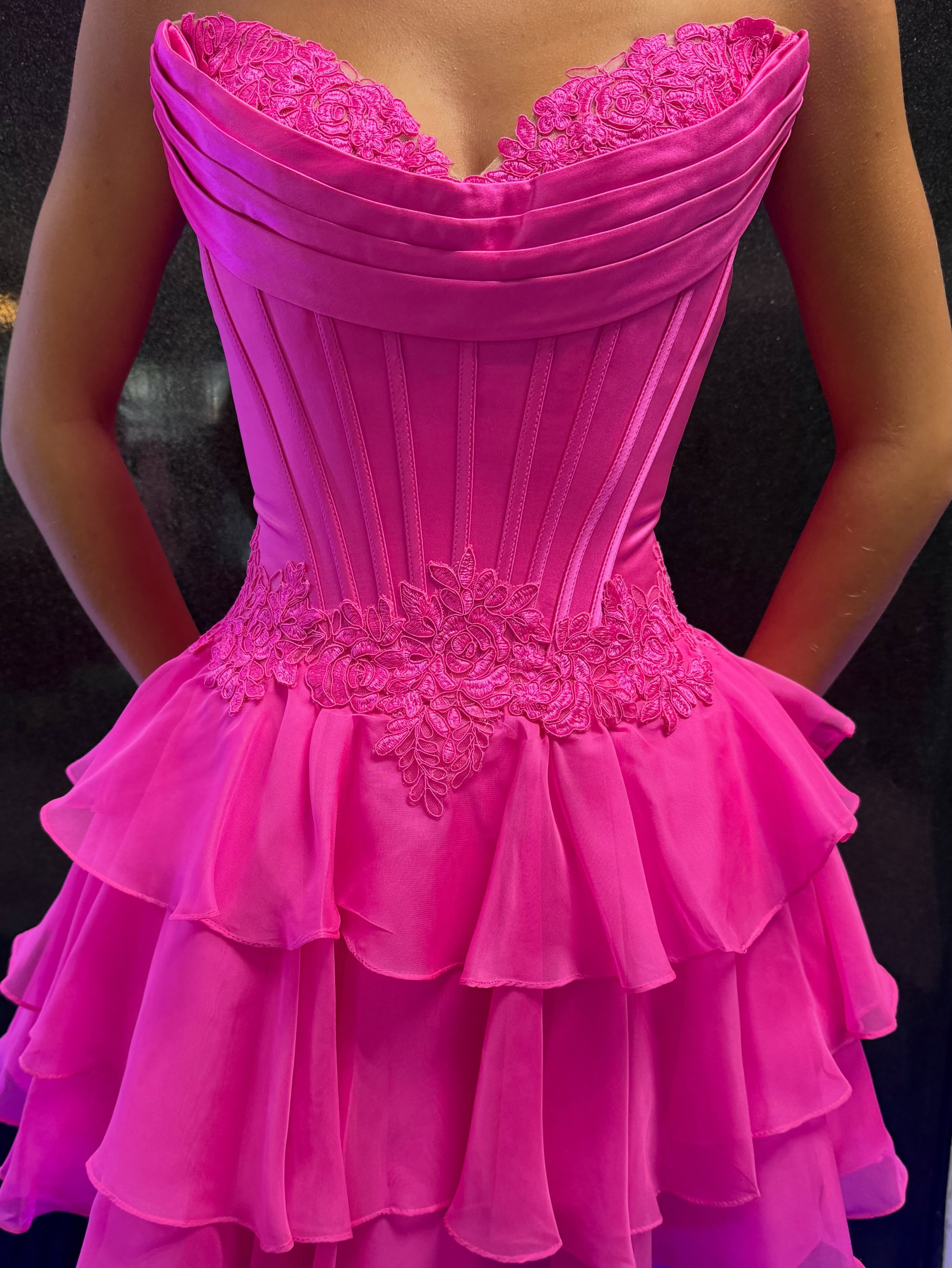 Sweetheart Strapless Corset Homecoming Dress Lace Applique Tiered Ruffle Chiffon Mini