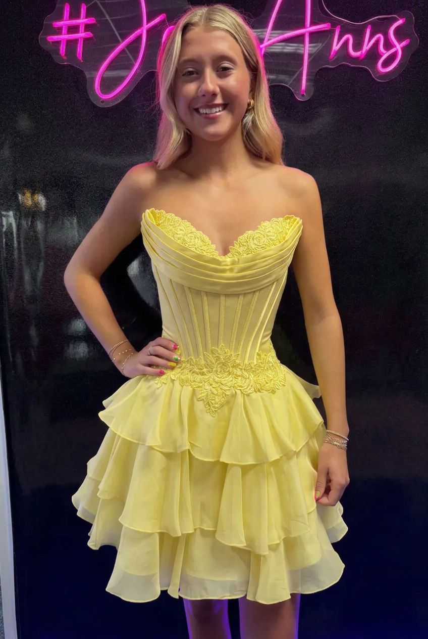 Sweetheart Strapless Corset Homecoming Dress Lace Applique Tiered Ruffle Chiffon Mini