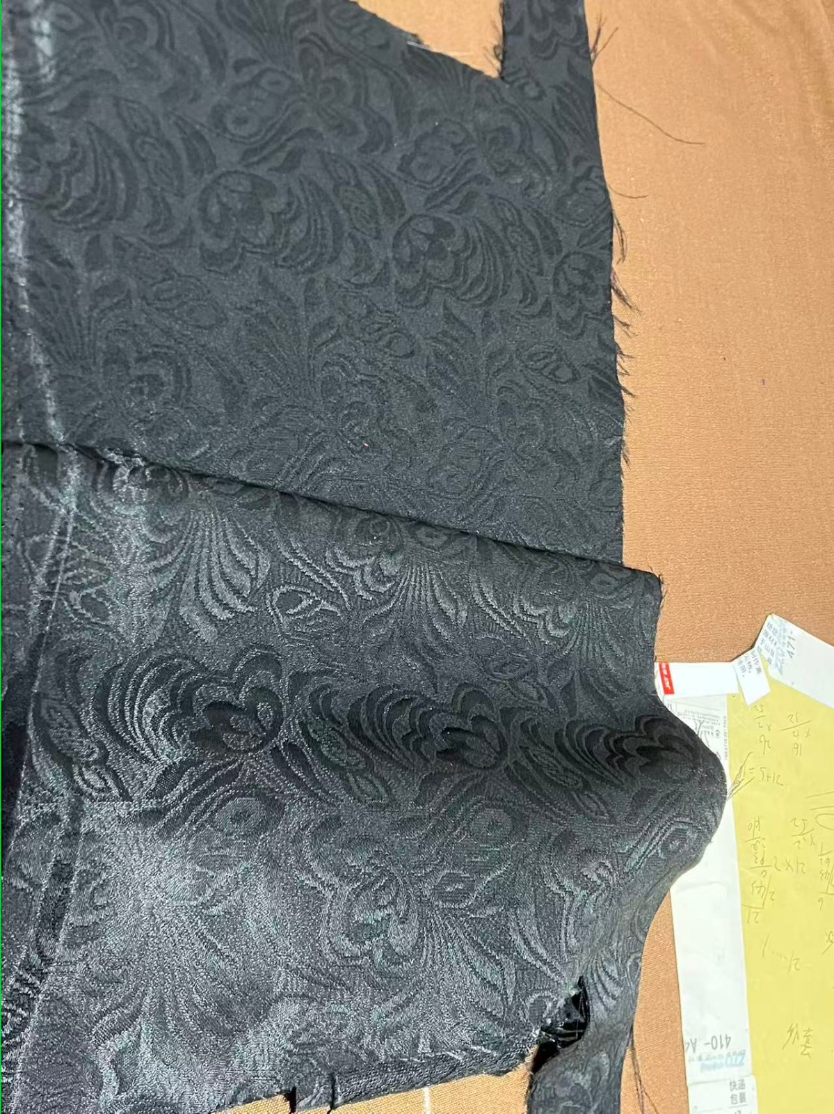 Glamorous Black Jacquard Shawl Lapel Two Pieces Wedding Suits with pants