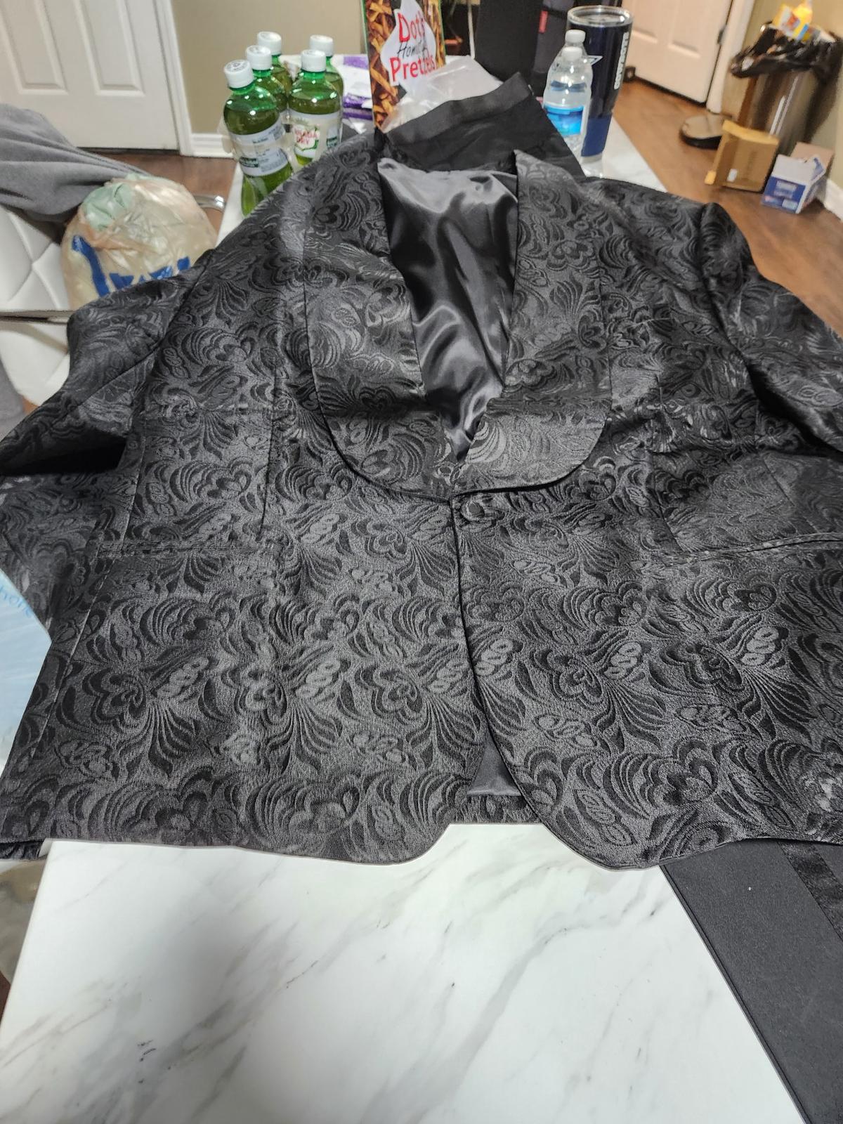 Glamorous Black Jacquard Shawl Lapel Two Pieces Wedding Suits with pants