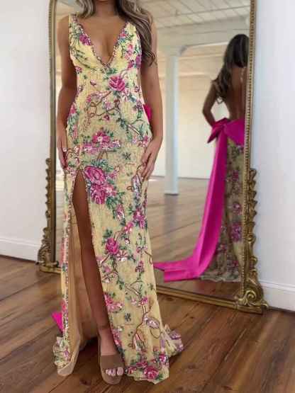 White Floral Embroidered Deep V-Neck Prom Dress with Oversized Bow Train